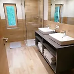 Haus Schloegl Apartmán *