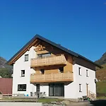 Haus Schloegl Apartmán *