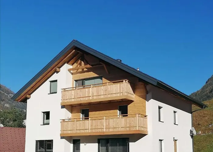 Haus Schloegl 아파트 *